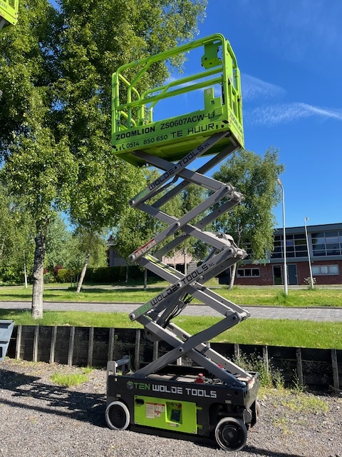 Schaarhoogwerker huren? 